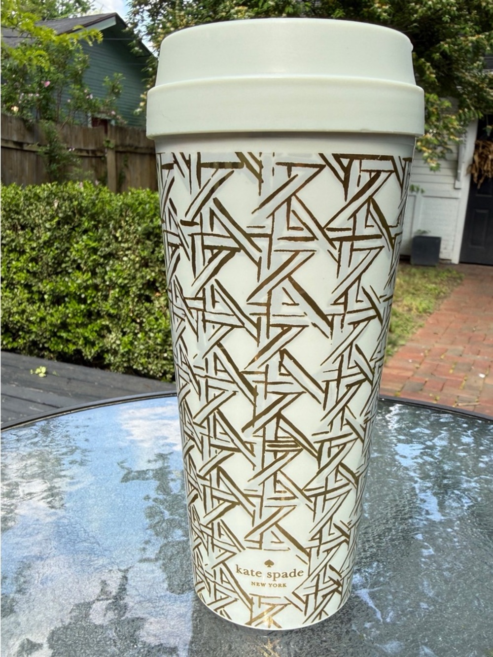 kate spade White and Gold Geometric Travel Tumbler
